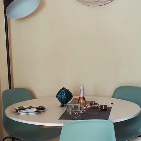 Lotus Apartment Bari